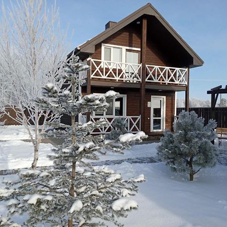 Ostrivky Hotel Свитяз Екстериор снимка