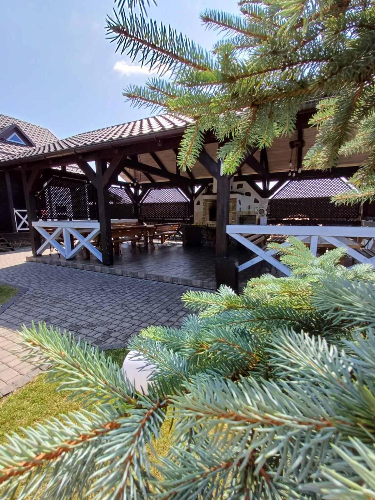 Ostrivky Hotel Свитяз Екстериор снимка