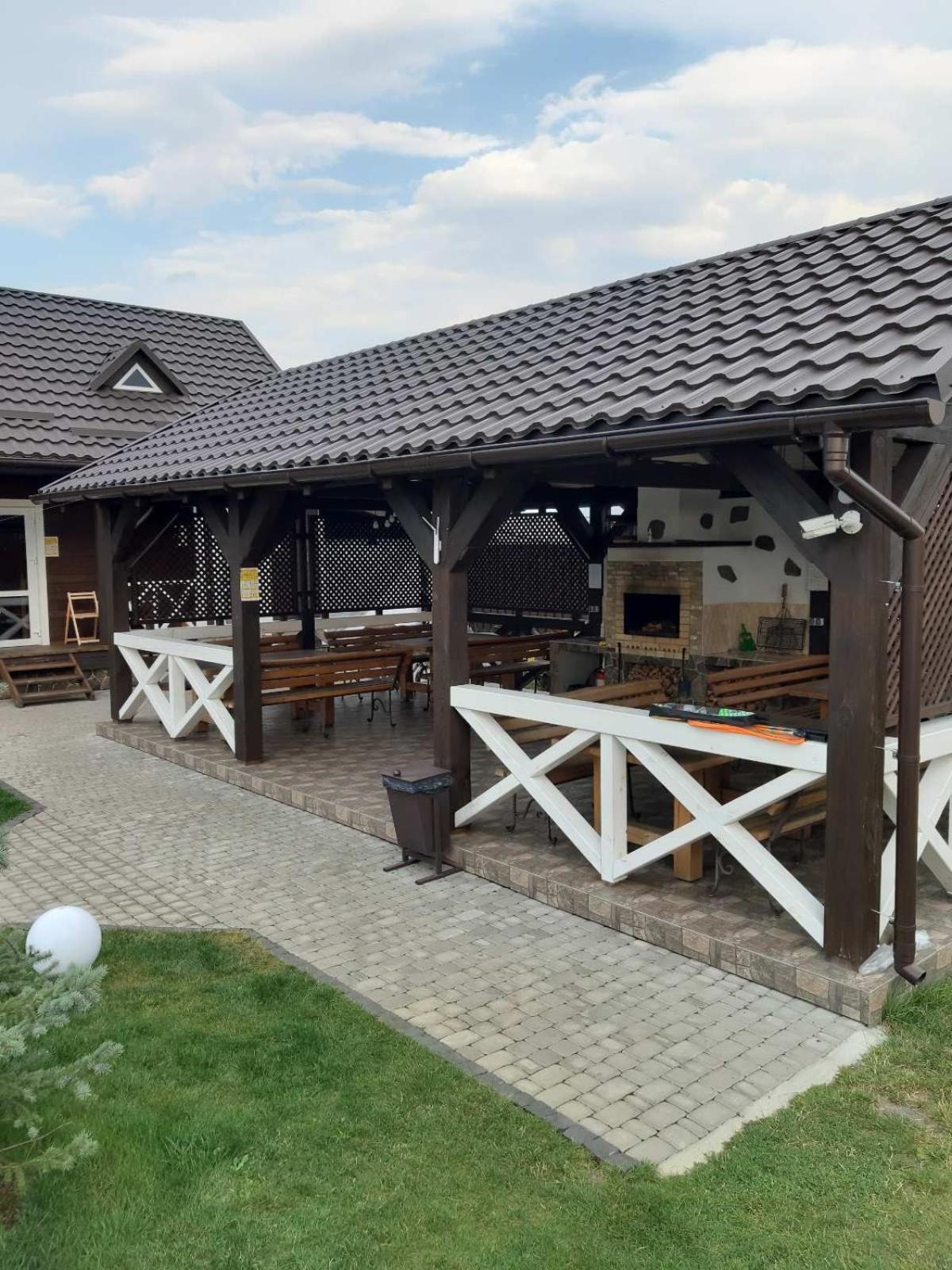 Ostrivky Hotel Свитяз Екстериор снимка