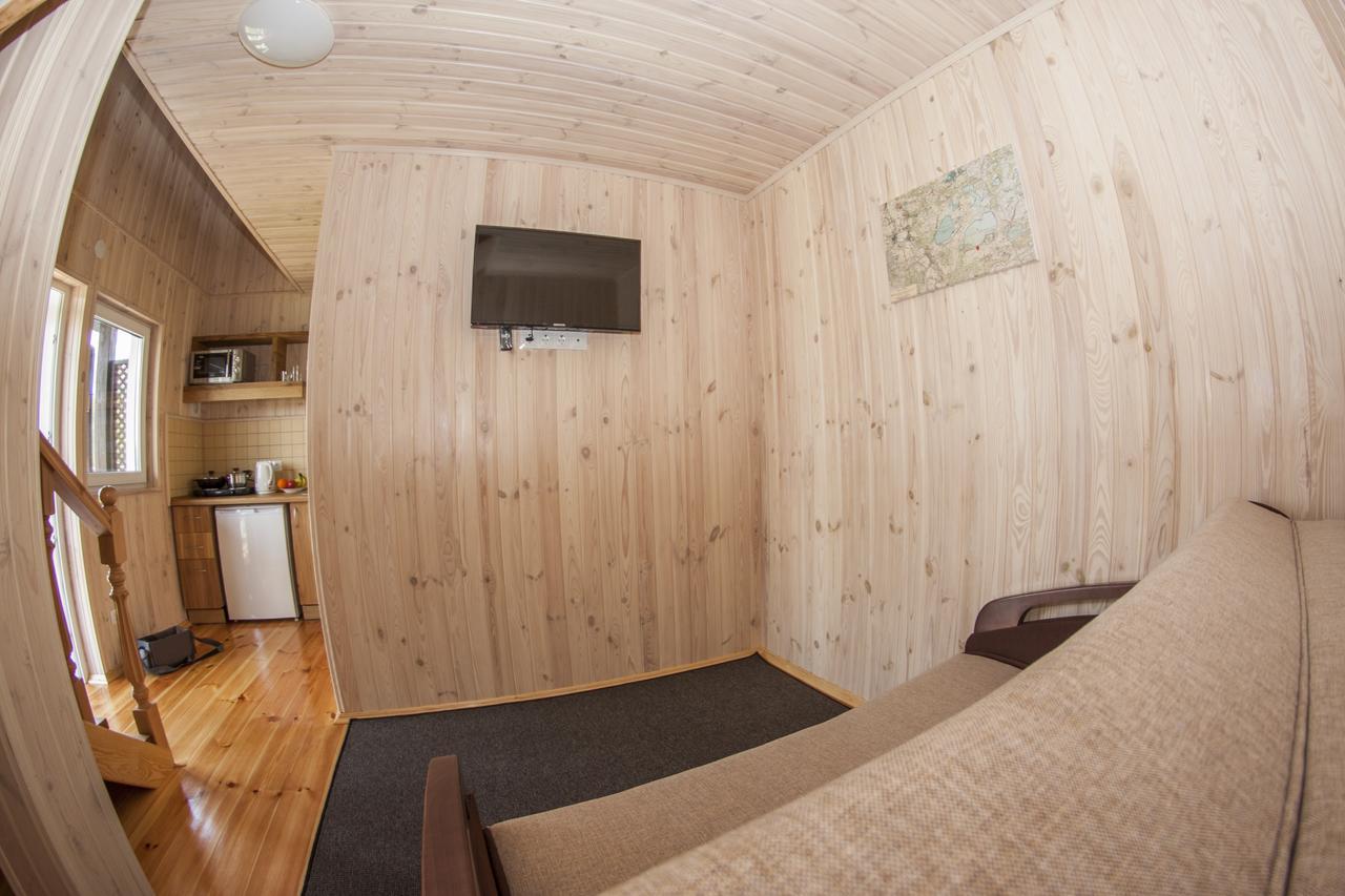 Ostrivky Hotel Свитяз Екстериор снимка