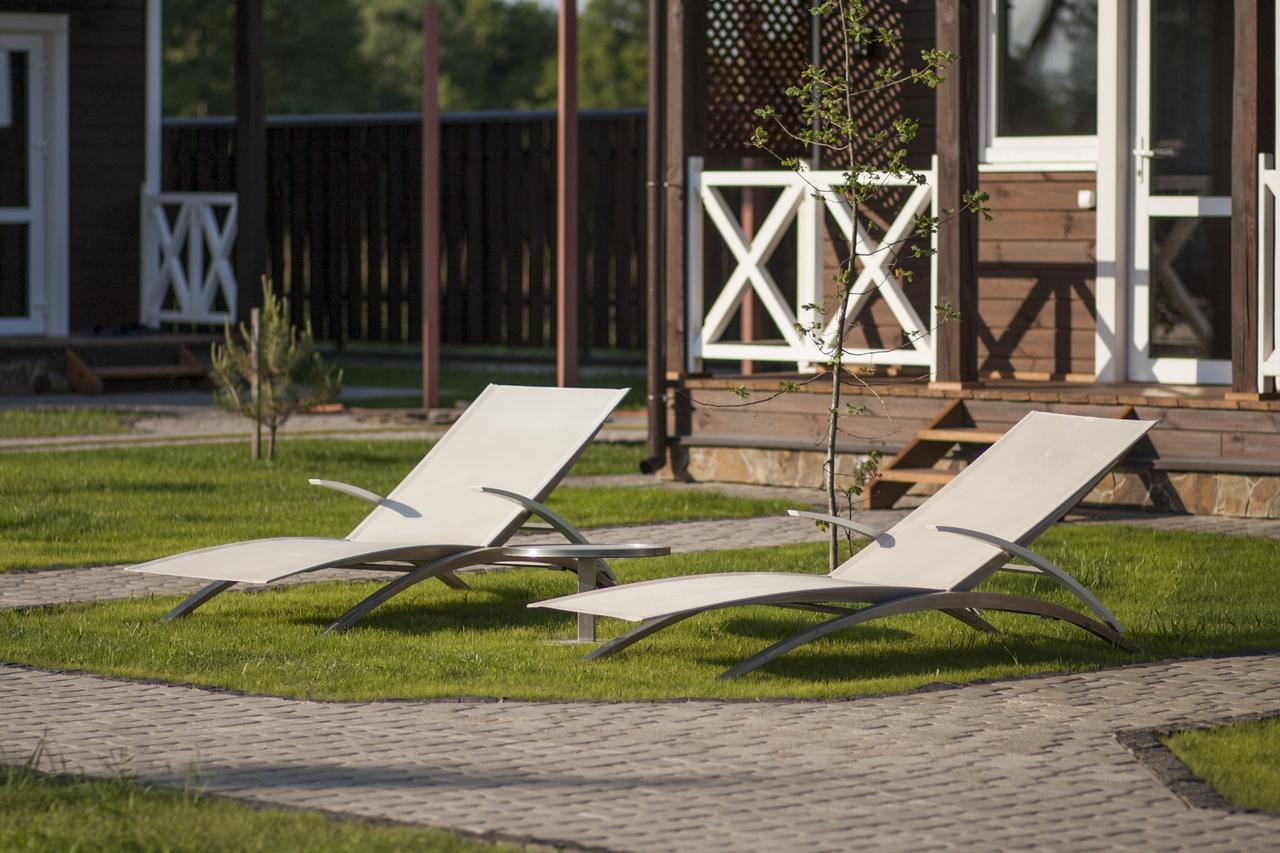 Ostrivky Hotel Свитяз Екстериор снимка