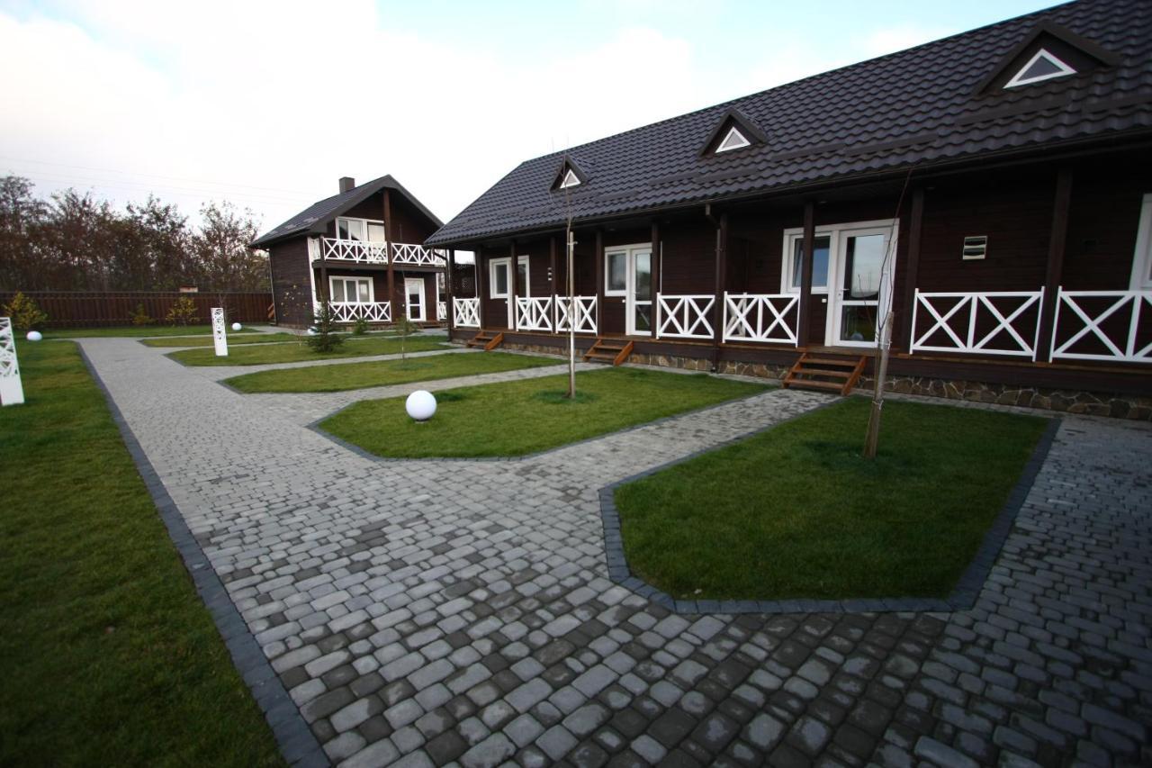 Ostrivky Hotel Свитяз Екстериор снимка