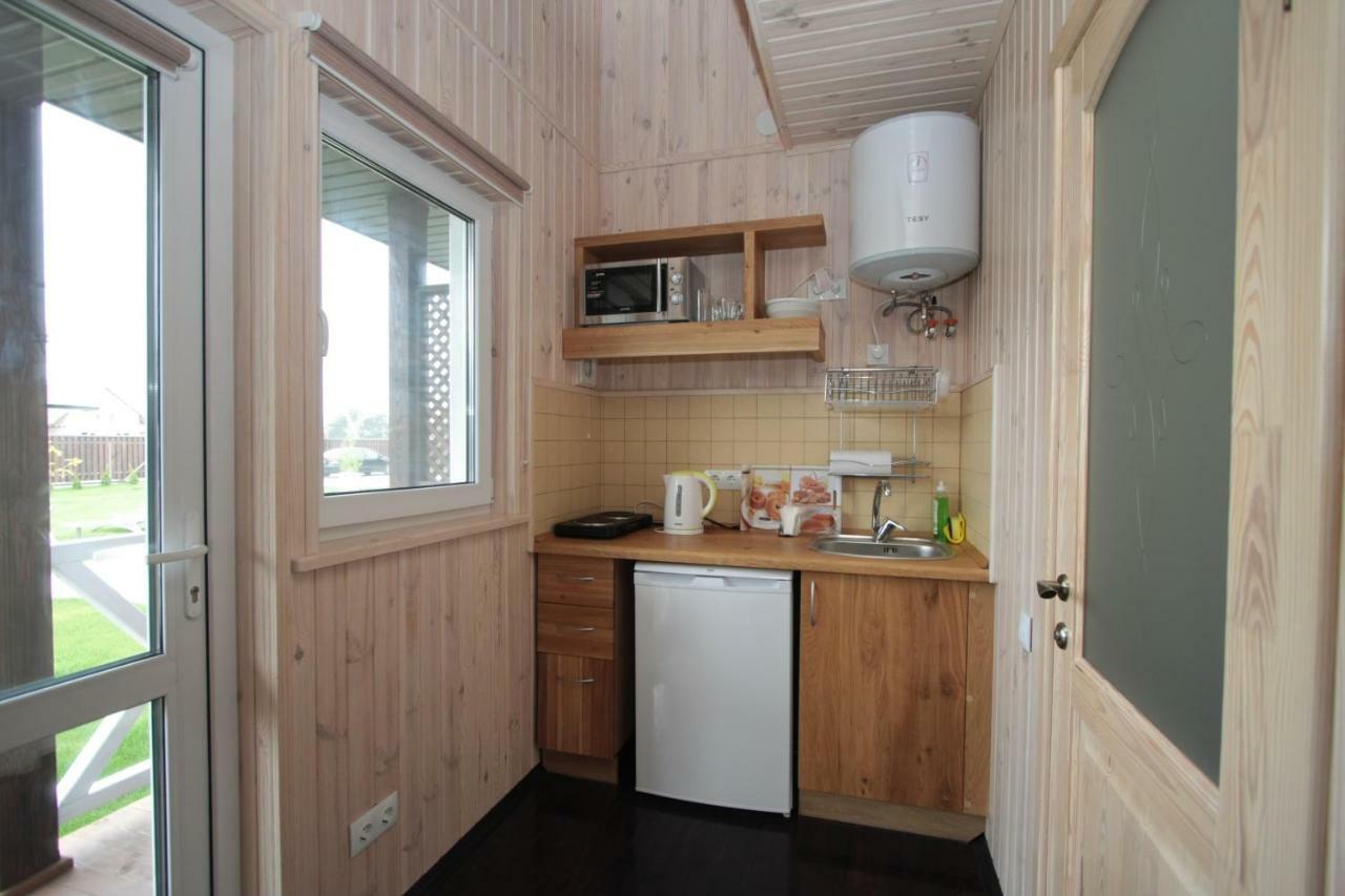 Ostrivky Hotel Свитяз Екстериор снимка